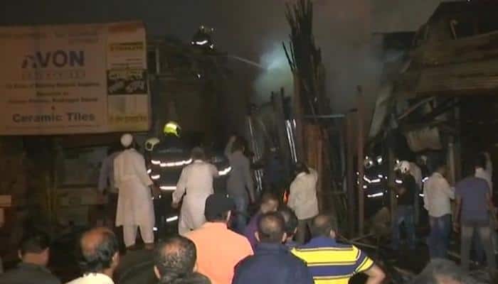 Fire breaks out at timber mart in Mumbai&#039;s Andheri