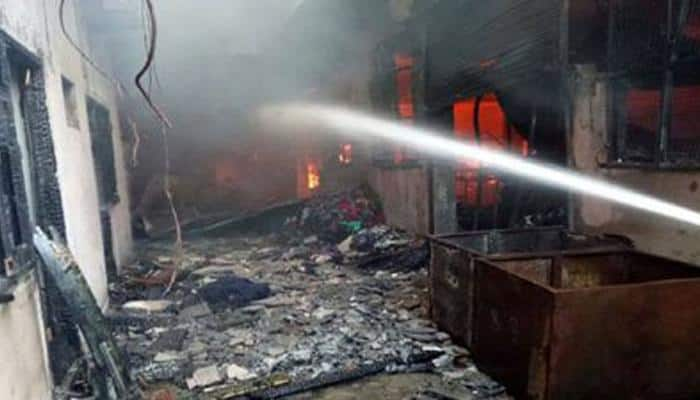 Fire breaks out in clothing factory on Ludhiana&#039;s Kakowal road