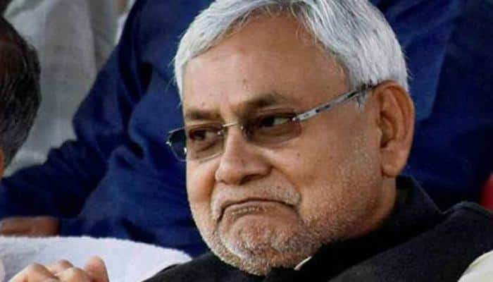 Nitish Kumar&#039;s convoy attacked, pelted with stones in Bihar; two injured