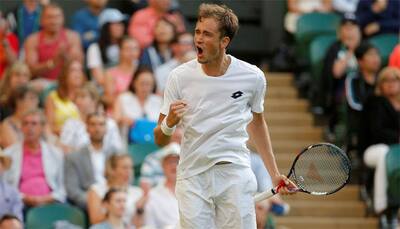 Daniil Medvedev fights off de Alex de Minaur to win first ATP Tour title in Sydney