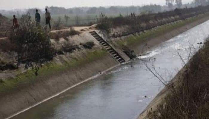 Delhi: CRPF jawan saves woman from drowning in canal