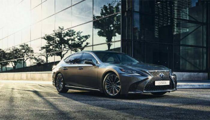 Lexus flagship LS 500h hybrid makes India debut at Rs 1.77 crore