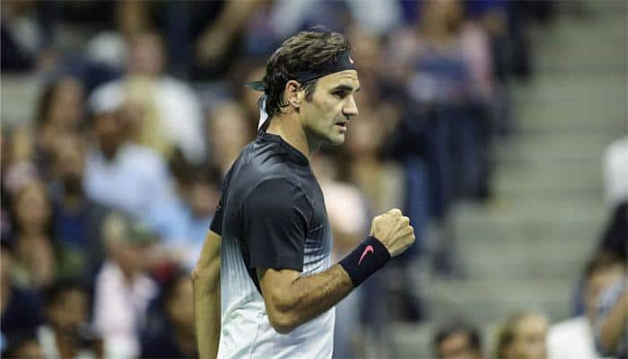 Australian Open: Roger Federer breezes through opener in Melbourne