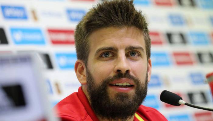 Gerard Pique extends Barcelona deal