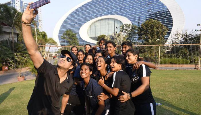Sachin Tendulkar&#039;s visit inspires India&#039;s women team ahead of South Africa tour