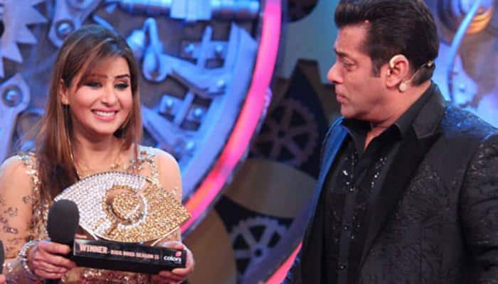 Bigg Boss 11 winner Shilpa Shinde shares adorable pic with Salman Khan