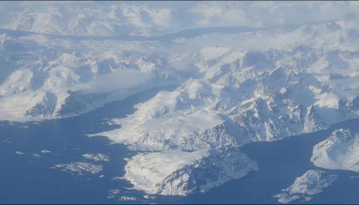 Greenland's ice sheet is drifting into the sea due to Earth's heat loss