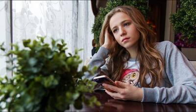 Study says smartphone use may make teenagers unhappy