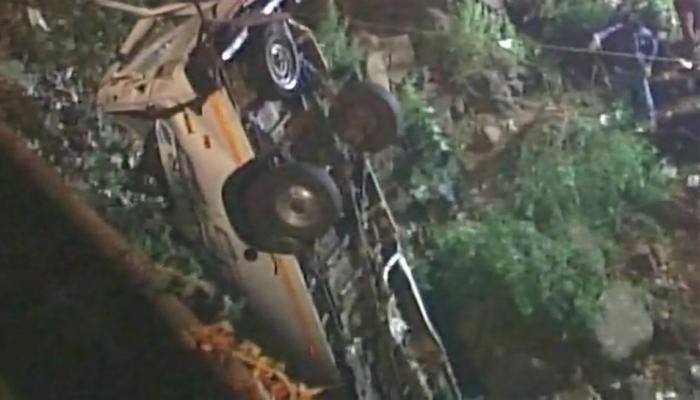 Minibus falls into river near Kolhapur, 13 dead including an infant