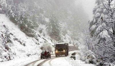 Intense cold wave continues in Kashmir, temperature below freezing point