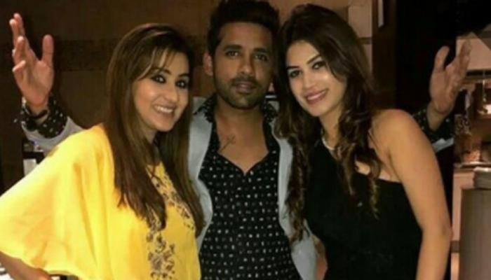 Bigg Boss 11 reunion: Shilpa Shinde parties with Puneesh Sharma, Bandgi Kalra—Pics