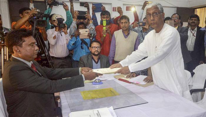 Tripura&#039;s Manik Sarkar is the &#039;poorest&#039; Chief Minister, has just Rs 1,520 cash