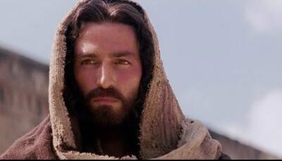 Jim Caviezel in talks play Jesus in 'Passion of the Christ' sequel