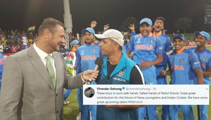 Rahul Dravid finally holds World Cup trophy and Twitter can&#039;t keep calm 