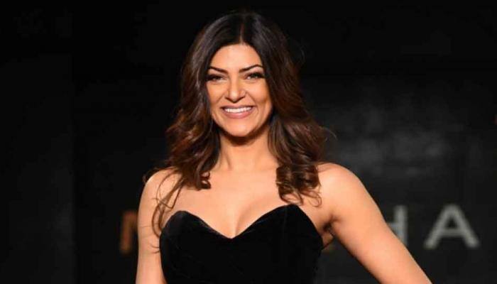 Lakme Fashion Week: Sushmita Sen walks to the tunes of Umrao Jaan