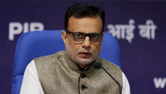 Government will look into market slump: Hasmukh Adhia