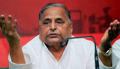 Mulayam evades voice sampling test in Lucknow, notice sent to Delhi residence