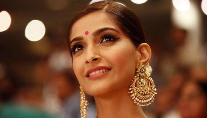 Sonam Kapoor's picture with siblings Rhea Kapoor and Harshvardhan Kapoor will take you back to your childhood—See pic