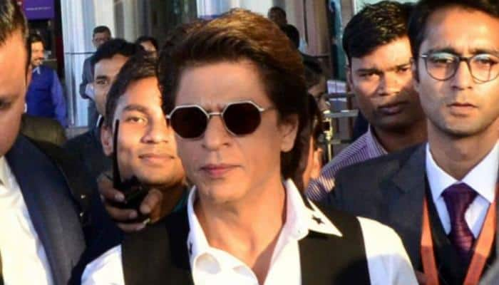 Shah Rukh Khan goes underwater to thank fans for love, warmth — Watch video