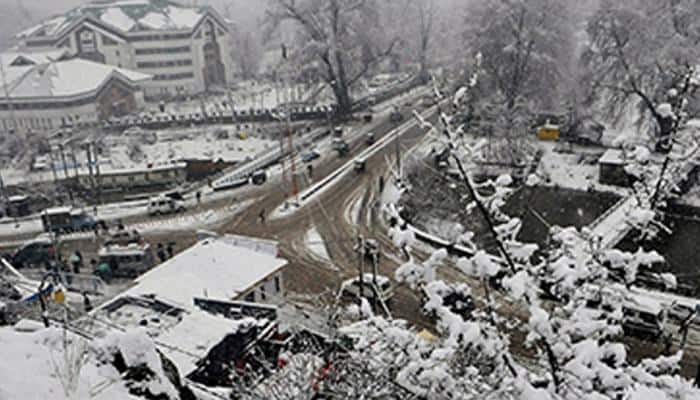 Dry, cold weather in J&amp;K; Srinagar-Jammu highway remains shut
