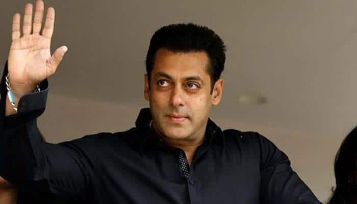 Race 3: Salman Khan greets fans from Bangkok—Watch video 