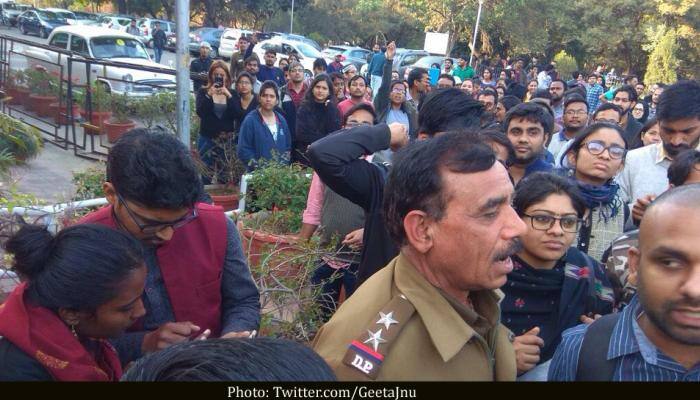 JNU attendance row: Two FIRs against students for &#039;wrongful restraint&#039; of staff in admin block