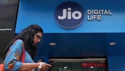 jio foot ball