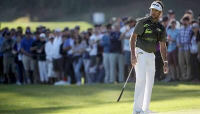Bubba Watson sinks an eagle and five birdies for one-shot lead at Genesis Open