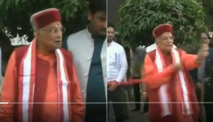 Watch: No scissors for inauguration, furious Murli Manohar Joshi tears off ribbon