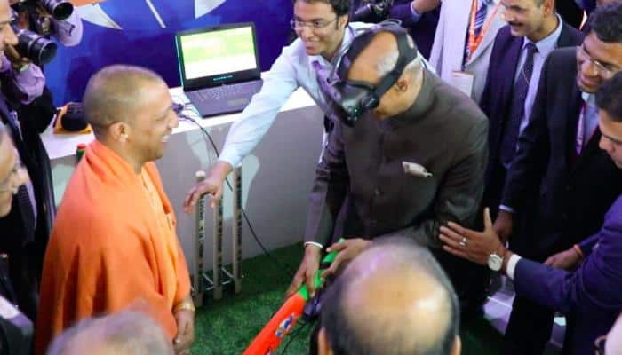 When President Ram Nath Kovind played cricket in &#039;virtual reality&#039;