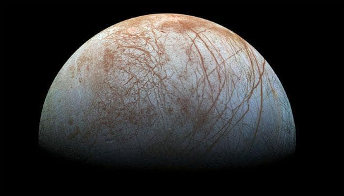 Hidden ocean under Jupiter&#039;s icy moon Europa&#039;s crust could host life: Scientists