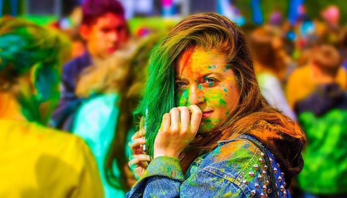 Funny Holi messages for your Twitter family—Check inside