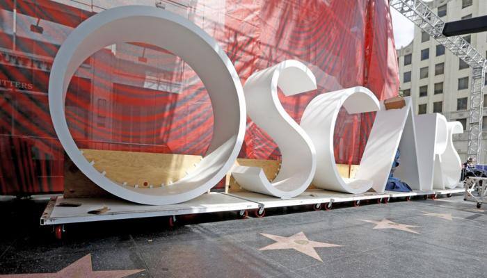Academy mulls banning ''double-dipping'' at Oscars, Emmys
