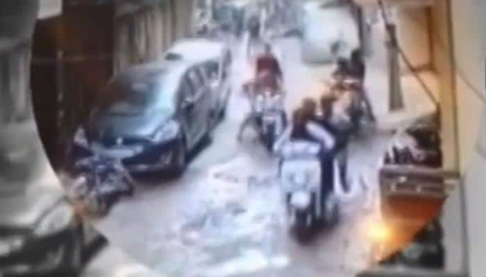 Caught on camera: Delhi man tries to save boy from Holi hooligans, gets stabbed 50 times