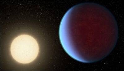 Astronomers detect water in Saturn-sized exoplanet's atmosphere