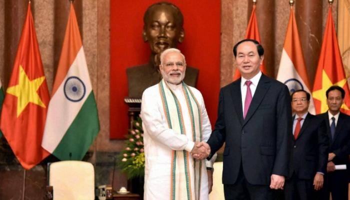 PM Modi welcomes Vietnamese President at Hyderabad House