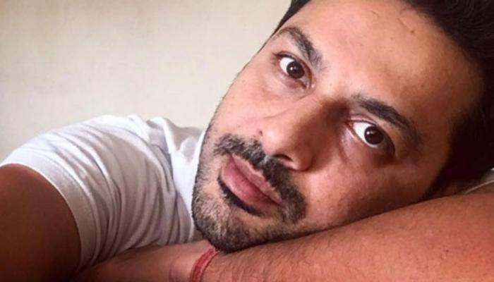 &#039;Simran&#039; writer Apurva Asrani suffers from Bell&#039;s Palsy, shares a heartfelt post on Facebook