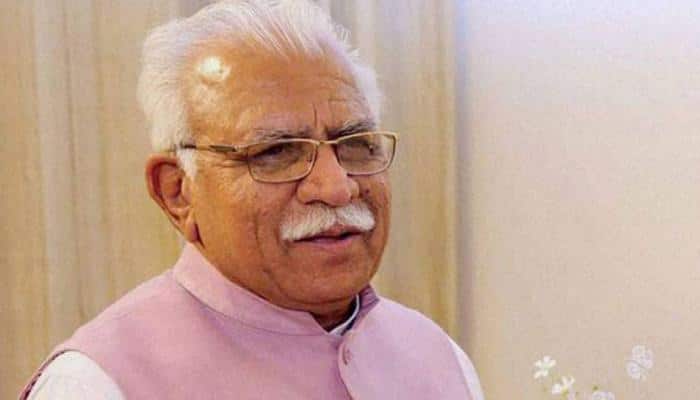  Haryana CM Manohar Lal Khattar purchases 'pakodas' from protesting Congress MLAs, takes swipe at them