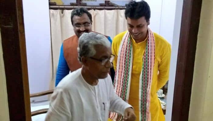  BJP invites Manik Sarkar for Biplab Deb&#039;s swearing-in; outgoing CM agrees to attend