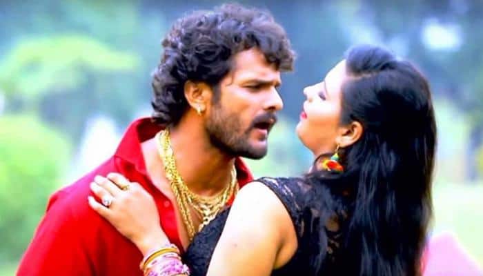 New video of Bhojpuri actors Chandni Singh and Khesari Lal Yadav will take you on a hilarious ride!