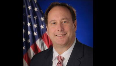 NASA's acting chief Robert Lightfoot to retire in April