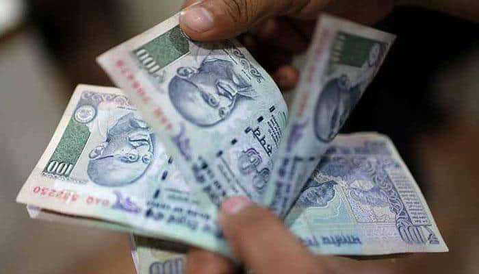 Government to conduct field trials of plastic currency notes of Rs 10 in five cites