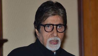 Amitabh Bachchan gives A-Capella twist to 'Sar jo tera chakraaye'