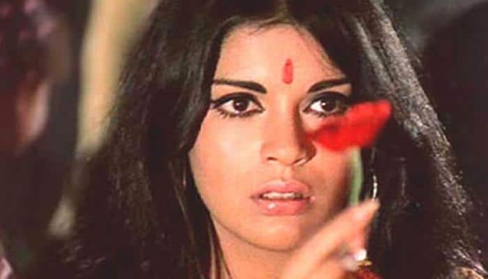 Zeenat Aman: The ultimate glam diva of Indian cinema | People News | Zee  News