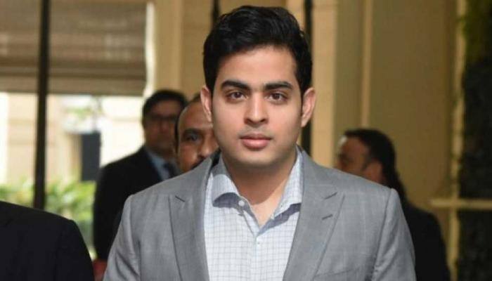 Akash Ambani proposes to Shloka Mehta, to tie knot later this year: Reports