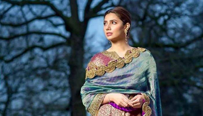 Mahira Khan dances to &#039;UP Bihar Lootney&#039; at a wedding ceremony, video goes viral