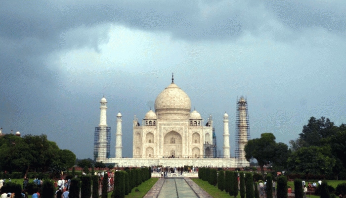 Taj Mahal entry restricted to three hours from Sunday