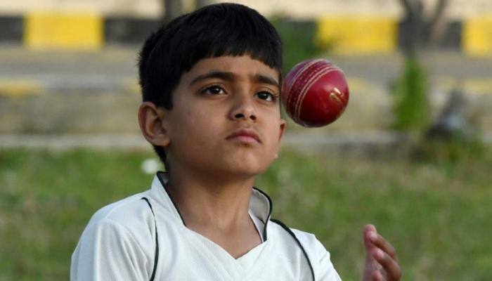 Cricket legends Shane Warne and Wasim Akram 'blown away' by Pakistani child bowlers