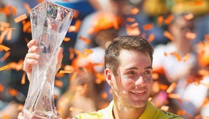 John Isner upsets Alexander Zverev to win Miami Open