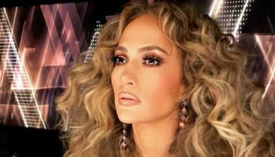 Jennifer Lopez to launch cosmetic line